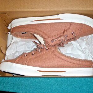 SPERRY WOMEN'S PIER WAVE TEDY MAUVE FAUX FUR LINED SLIP ON SHOES SIZE 8.5 ~ NEW!